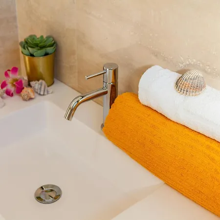 Вилла Holiday Home In Albufeira With Private Pool Албуфейра
