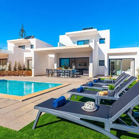 Holiday Home In Albufeira With Private Pool Вилла *