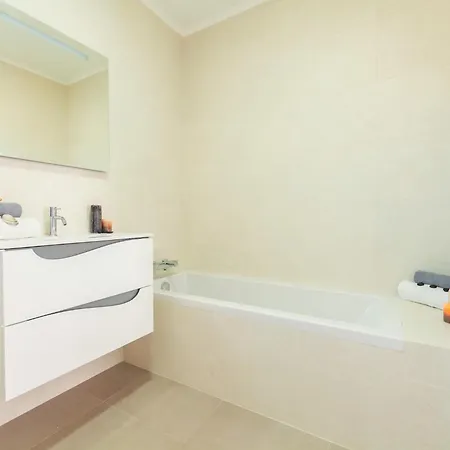 Villa Holiday Home In Albufeira With Private Pool *